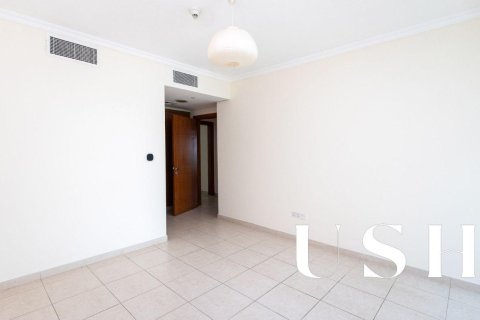 Apartment in Jumeirah Lake Towers, Dubai 2 bedrooms, 190 sq.m. № 46851 - photo 8