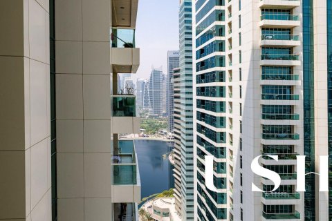 Apartment in Jumeirah Lake Towers, Dubai 2 bedrooms, 190 sq.m. № 46851 - photo 22