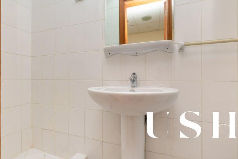 Apartment in Jumeirah Lake Towers, Dubai 2 bedrooms, 190 sq.m. № 46851 - photo 26