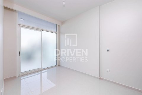 Appartement à Business Bay, Dubai, 2 chambres, 83.43 m², № 126864