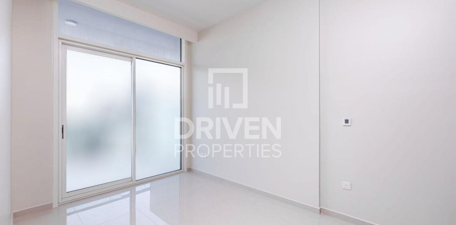 Appartement à Business Bay, Dubai, 2 chambres, 83.43 m², № 126864