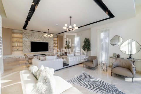 Villa in Golf Place, Dubai Hills Estate, Dubai 4 bedrooms, 676.71 sq.m. № 128072 - photo 2