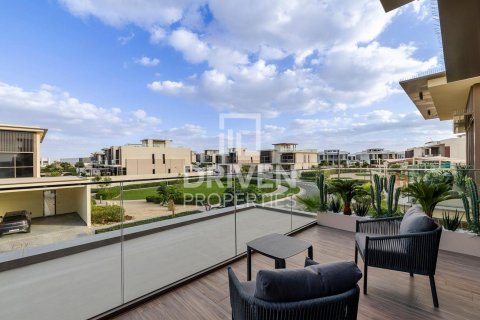 Villa in Golf Place, Dubai Hills Estate, Dubai 4 bedrooms, 676.71 sq.m. № 128072 - photo 25
