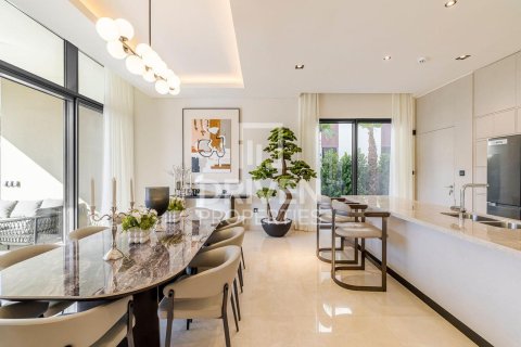 Villa in Golf Place, Dubai Hills Estate, Dubai 4 bedrooms, 676.71 sq.m. № 128072 - photo 7