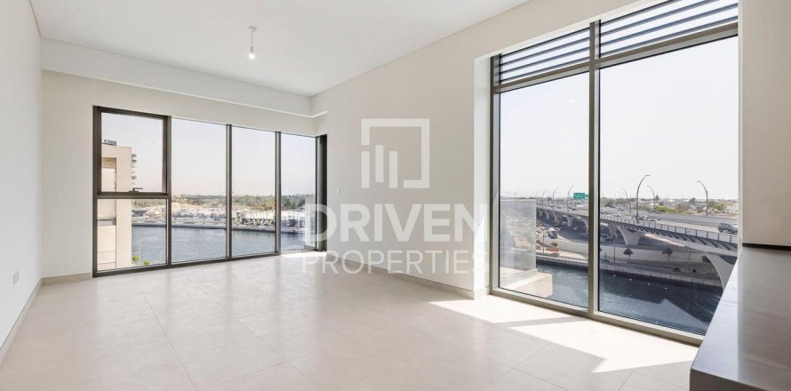 Apartment in Al Wasl, Dubai 2 bedrooms, 150.13 sq.m. № 128063