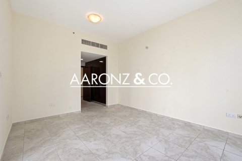 Apartment in Dubai Marina, Dubai 3 bedrooms, 266 sq.m. № 99602 - photo 8