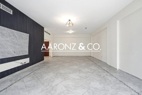 Apartment in Dubai Marina, Dubai 3 bedrooms, 266 sq.m. № 99602 - photo 7
