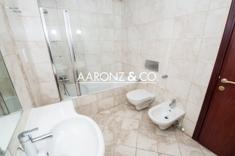 Снять в аренду квартиру в Дубай Марине, Дубай: 3 спальни, 266м², № 99602 - фото 15