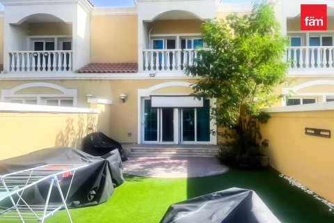 Adosado en Dubai, 2 dormitorios, 180 m², № 99384