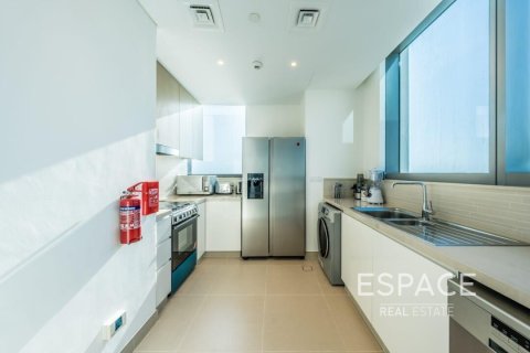 Купить квартиру в Дубай Марине, Дубай: 2 спальни, 104м², № 61701 - фото 10