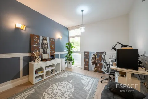 Купить таунхаус в Мудоне, Дубай: 4 спальни, 242м², № 61700 - фото 17