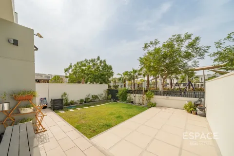 Купить таунхаус в Al Furjan, Дубай: 3 спальни, 261м², № 61699 - фото 17