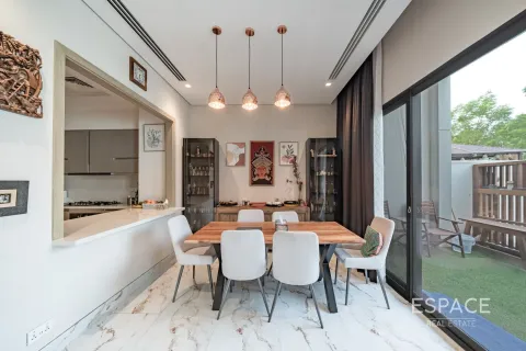 Купить таунхаус в Al Furjan, Дубай: 3 спальни, 261м², № 61699 - фото 13