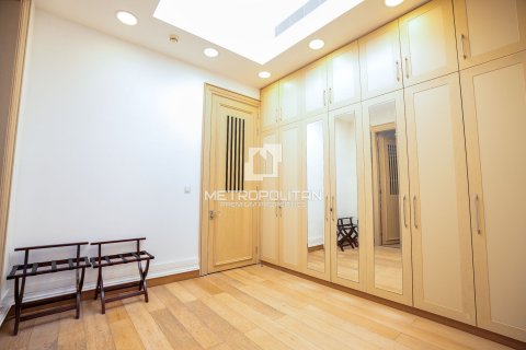 Villa in Emirates Hills, Dubai 7 bedrooms, 1750 sq.m. № 15001 - photo 23