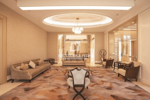Villa in Emirates Hills, Dubai 7 bedrooms, 1750 sq.m. № 15001 - photo 10