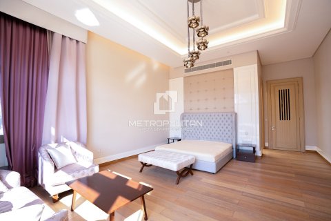 Villa in Emirates Hills, Dubai 7 bedrooms, 1750 sq.m. № 15001 - photo 19