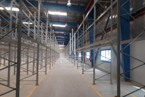 Warehouse in Jebel Ali, Dubai 6456.76 sq.m. № 134159 - photo 4