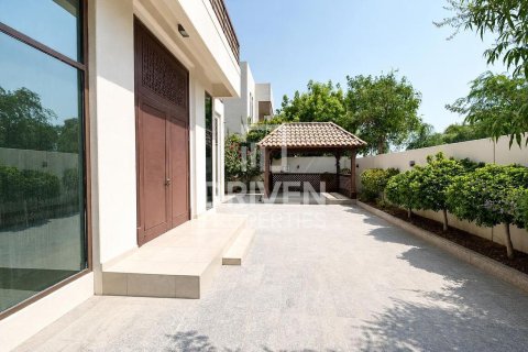 فيلا في Nad Al Sheba 1, Nadd Al Sheba, دبي 5 غرف نوم , 697.42 م² رقم 134161 - صورة 16