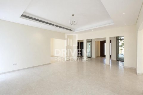 فيلا في Nad Al Sheba 1, Nadd Al Sheba, دبي 5 غرف نوم , 697.42 م² رقم 134161 - صورة 8