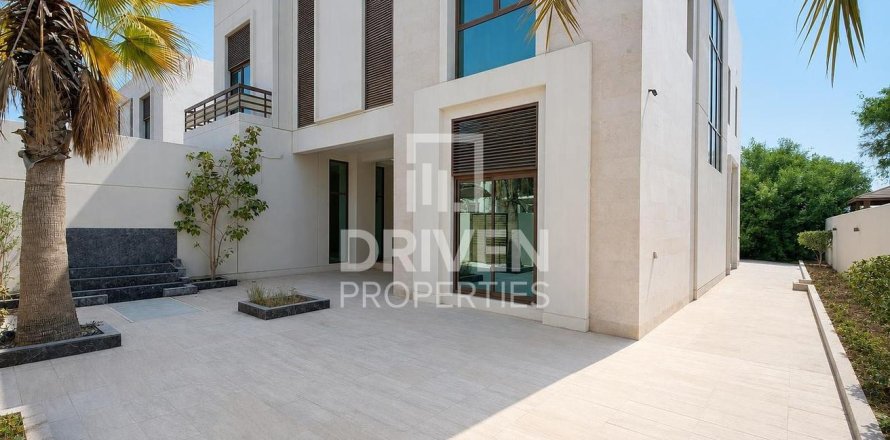 فيلا في Nad Al Sheba 1, Nadd Al Sheba, دبي 5 غرف نوم , 697.42 م² رقم 134161