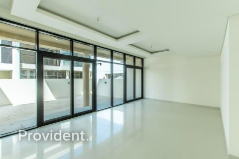 Villa en Dubai, 3 dormitorios, № 2151 - foto 5