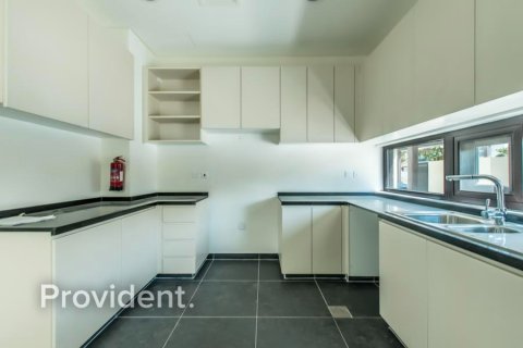 Villa en Dubai, 3 dormitorios, № 2151 - foto 3