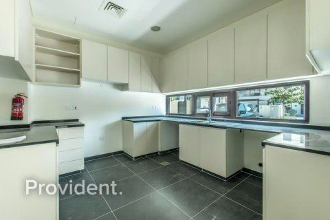 Villa en Dubai, 3 dormitorios, № 2151 - foto 2