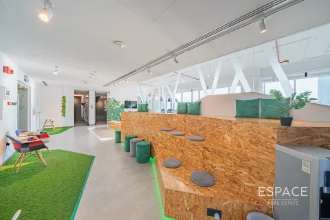 Снять в аренду офис в Джумейра Лейк Тауэрс, Дубай: 221м², № 71227 - фото 14