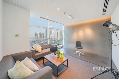 Снять в аренду офис в Джумейра Лейк Тауэрс, Дубай: 221м², № 71227 - фото 7