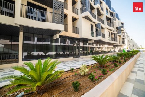 Apartment in Mirdif, Dubai 3 bedrooms, 165.1 sq.m. № 18479 - photo 14