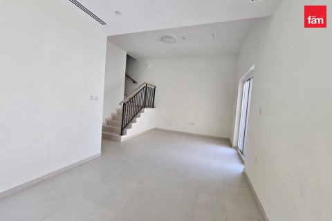 Villa à Dubai, 4 chambres, 229.9 m², № 18477 - photo 2