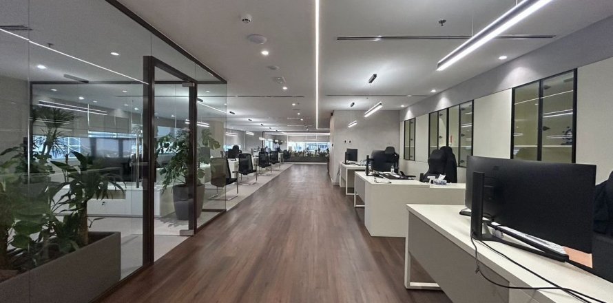 Office in Dubai 1100.1 sq.m. № 139374