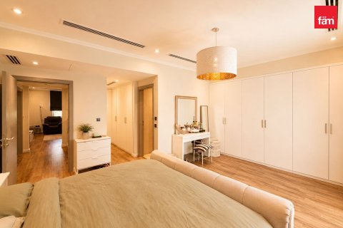 Villa à Jumeirah Park, Dubai, 3 chambres, 526.9 m², № 139376 - photo 11