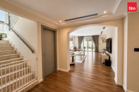 Villa à Jumeirah Park, Dubai, 3 chambres, 526.9 m², № 139376 - photo 7