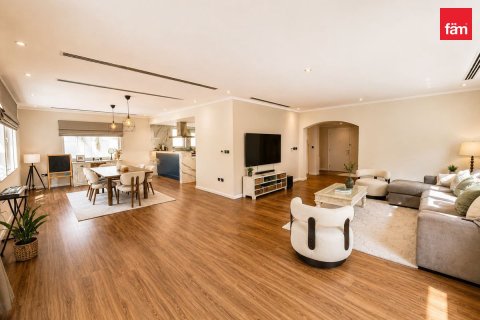 Villa à Jumeirah Park, Dubai, 3 chambres, 526.9 m², № 139376 - photo 2