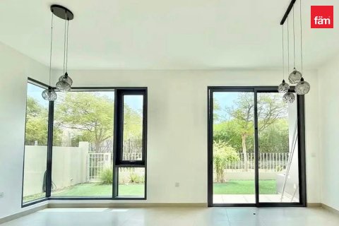 Villa in Dubai Hills Estate, Dubai 4 bedrooms, 271.8 sq.m. № 118357 - photo 15