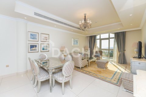 Apartamento en The Crescent, Palm Jumeirah, Dubai, 2 dormitorios, 166 m², № 105797