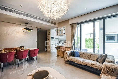 Townhouse in Dubai Land, Dubai 4 bedrooms, 245 sq.m. № 66037 - photo 1