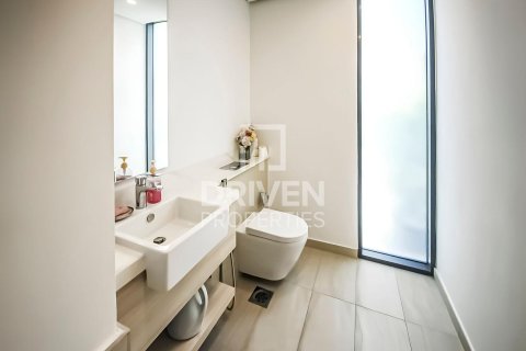 Townhouse in Dubai Land, Dubai 4 bedrooms, 245 sq.m. № 66037 - photo 13