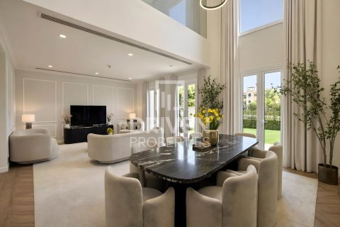 Townhouse in Jumeirah, Dubai 4 bedrooms, 263.19 sq.m. № 138282