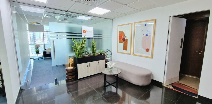 Bureau à Dubai, 114.7 m², № 89193