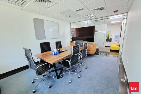 Bureau à Dubai, 114.7 m², № 89193 - photo 4