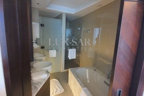 Apartment in Downtown Dubai (Downtown Burj Dubai), Dubai 2 bedrooms, 144.9 sq.m. № 37333 - photo 16