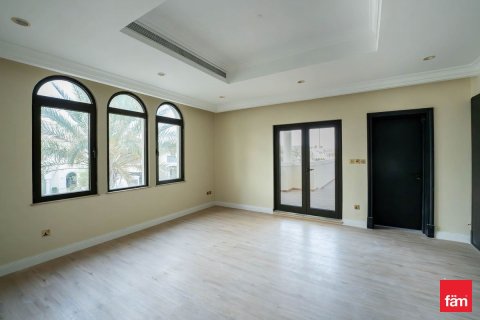 Villa in Palm Jumeirah, Dubai 6 bedrooms, 1241.7 sq.m. № 97886 - photo 12