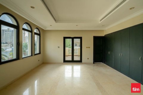 Villa in Palm Jumeirah, Dubai 6 bedrooms, 1241.7 sq.m. № 97886 - photo 6