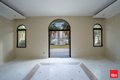 Villa in Palm Jumeirah, Dubai 6 bedrooms, 1241.7 sq.m. № 97886 - photo 8
