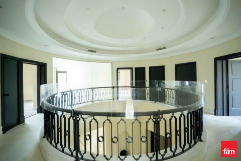 Villa in Palm Jumeirah, Dubai 6 bedrooms, 1241.7 sq.m. № 97886 - photo 27