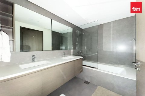Apartment in Dubai 2 bedrooms, 96.8 sq.m. № 123118 - photo 11