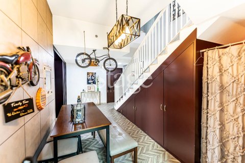 Apartment in Dubai Sports City, Dubai 2 bedrooms, 191 sq.m. № 70371 - photo 5