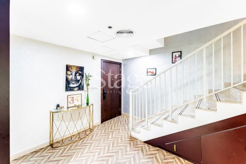 Apartment in Dubai Sports City, Dubai 2 bedrooms, 191 sq.m. № 70371 - photo 4